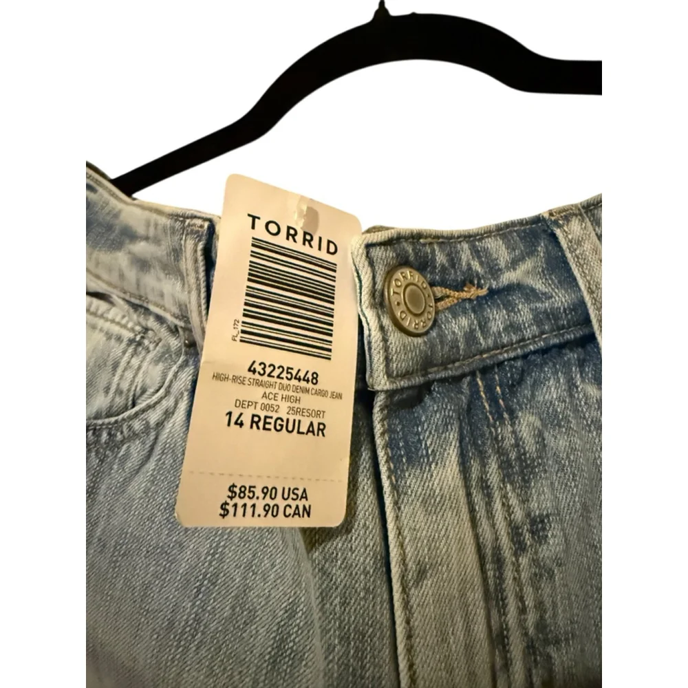 Women's Torrid Light Blue Straight Leg Cargo Jeans Size 14 - Picture 3 of 5